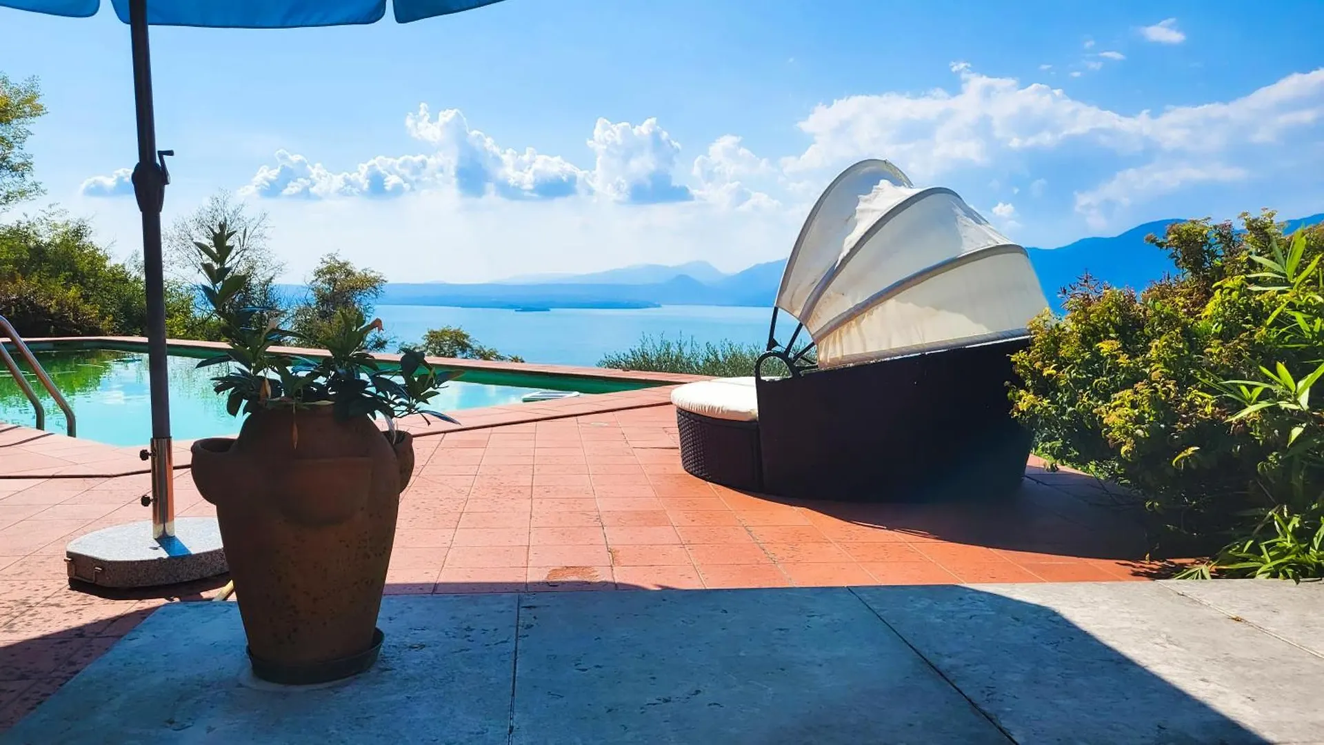 Villa Uliveta Torri Del Benaco 0*,  Italy